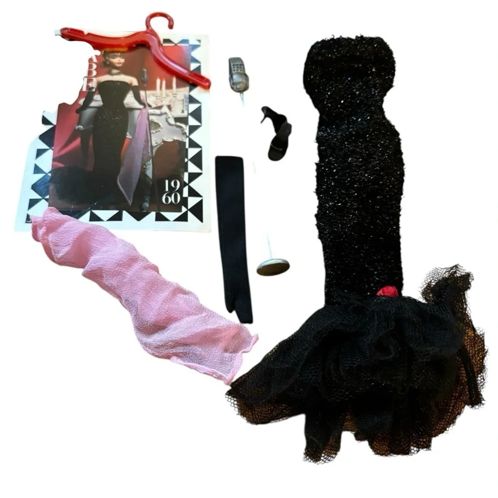 VTG 1960’s Barbie Solo In The Spotlight #982 Dress Scarf  Shoes Microphone Card